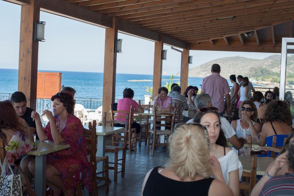 Tylos Beach Hotel Pyrgos Dış mekan fotoğraf